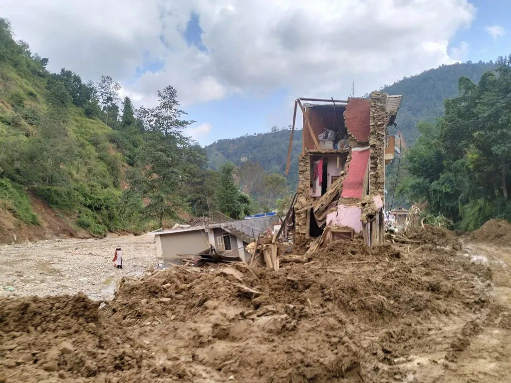 बाढी पहिरोको क्षतिमा ११ अर्ब ८२ करोडको बीमा दाबी, सबैभन्दा धेरै कुनमा ?