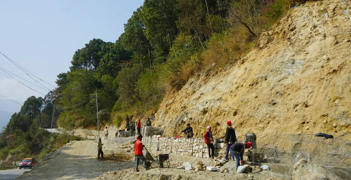 बेनी नगरपालिकामा गौरवका दर्जन योजना कार्यान्वयनमा