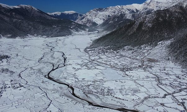 हिमपातका कारण विद्यार्थी बिरामी, पठनपाठन प्रभावित