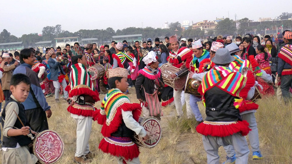 वाचुङ–जायजुममा तीन चुल्हाको साकेला सिली प्रदर्शन