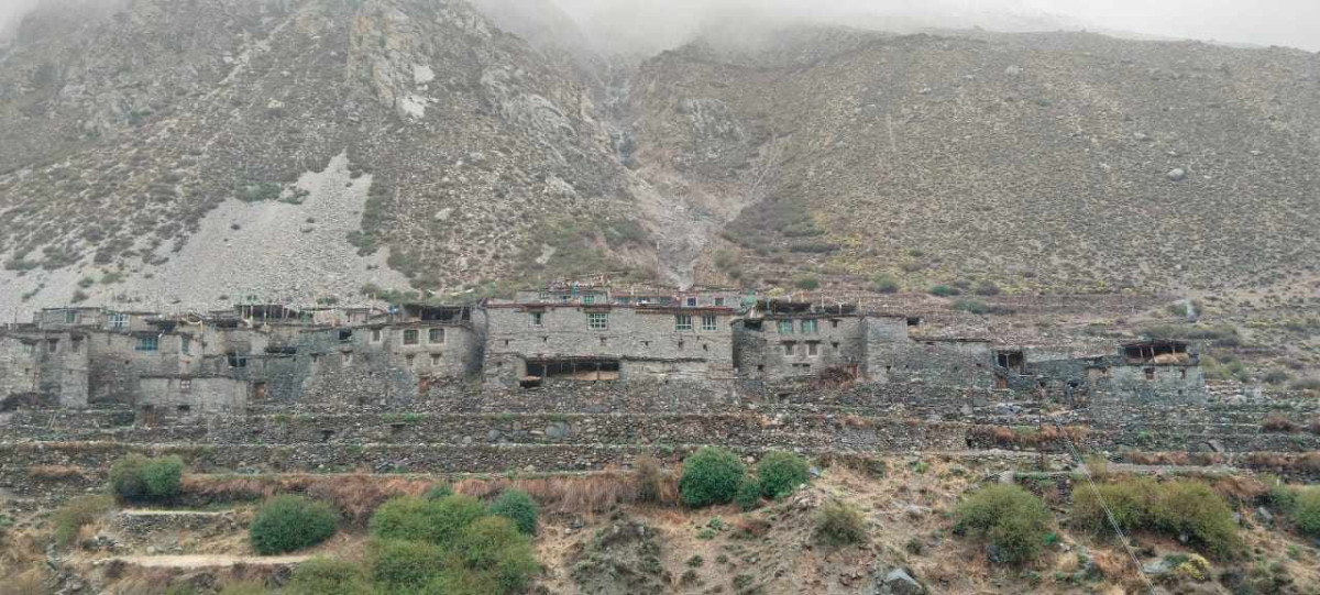 हुम्लाको नाम्खामा पुग्यो राहत सामग्री
