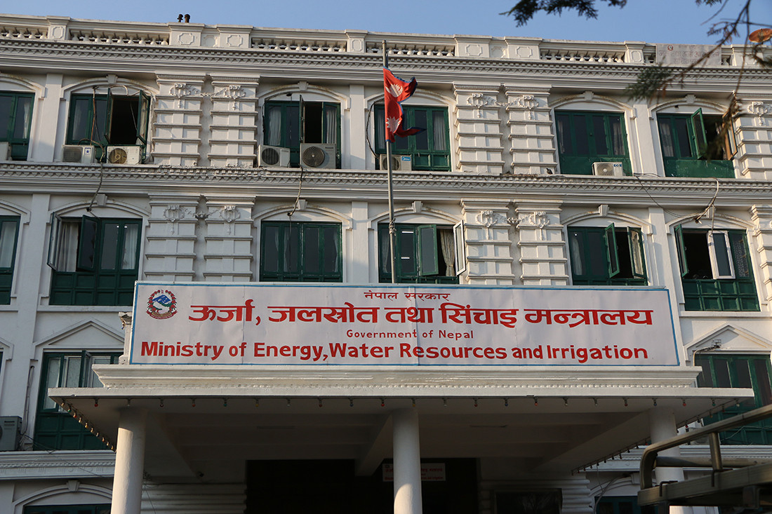 कोहलपुर–सुर्खेत प्रसारण लाइनमा क्षति, मर्मत र छानबिन तीव्र पार्न मन्त्री श्रेष्ठको निर्देशन
