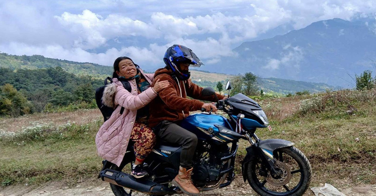 खोटाङमा ‘दसैँतिहार, चेलीलाई उपहार अभियान, निःशुल्क यातायात सेवा