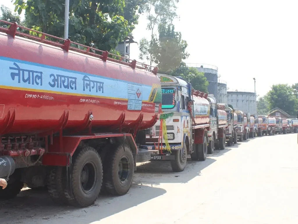 काँकरभिट्टाबाट छ महिनामा नौ अर्ब ७७ करोडभन्दा बढीको पेट्रोलियम पदार्थ आयात