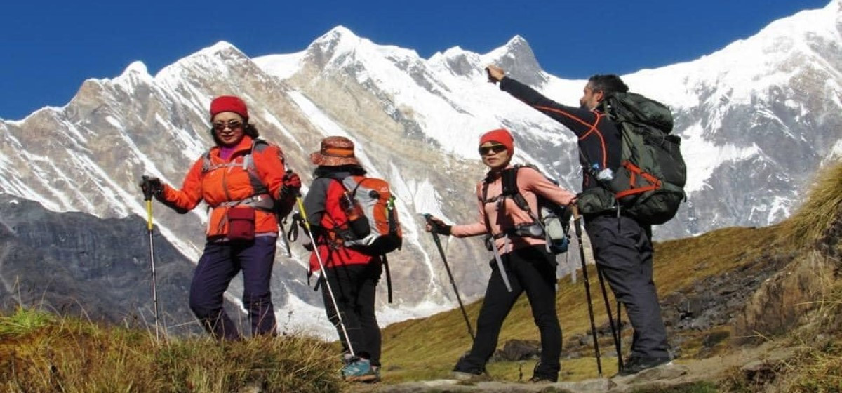 १० महिनामा भित्रिए करिब साढे ९ लाख विदेशी पर्यटक