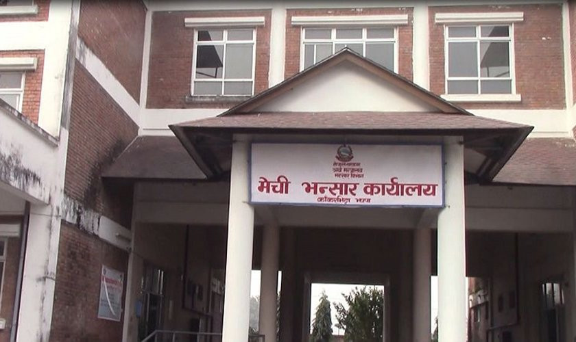 मेची भन्सार कार्यालय : आयात बढ्दा निर्यात घट्यो