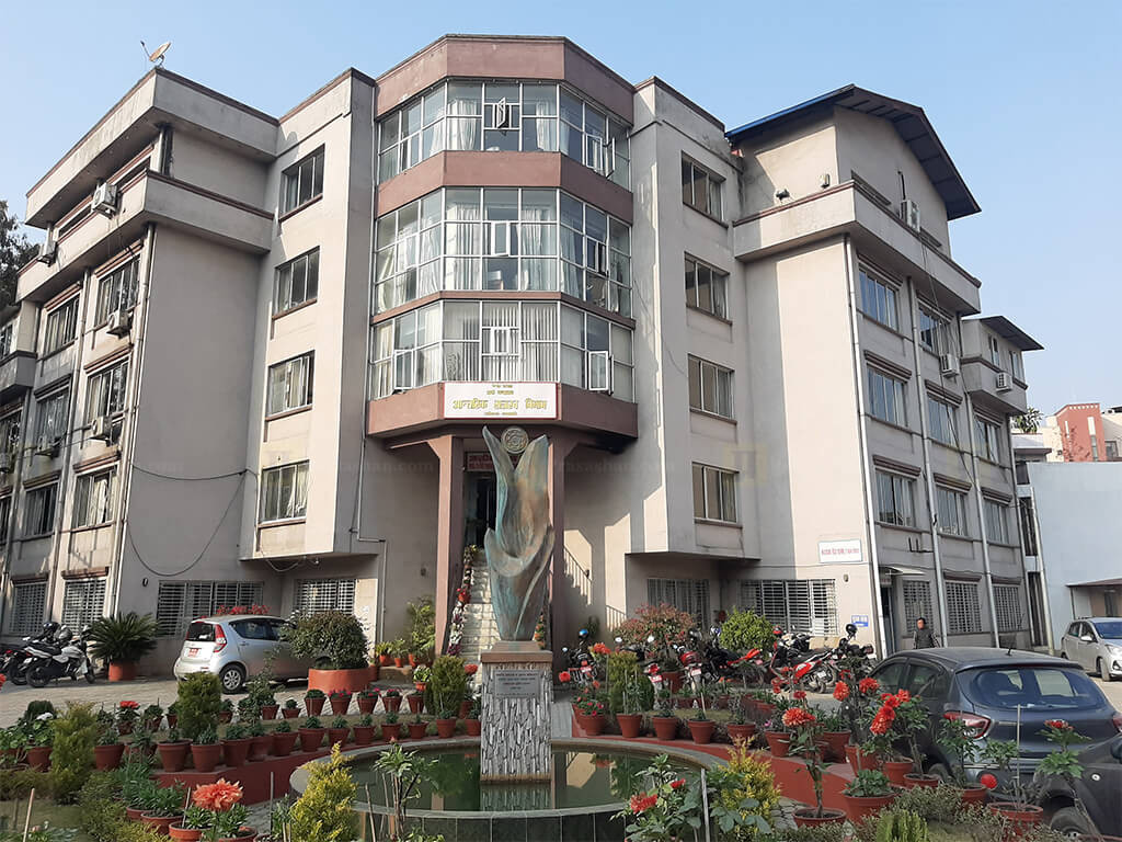 व्यक्तिगत खाताबाट व्यवसायिक कारोबार नगर्न सुनचाँदी व्यवसायीलाई निर्देशन