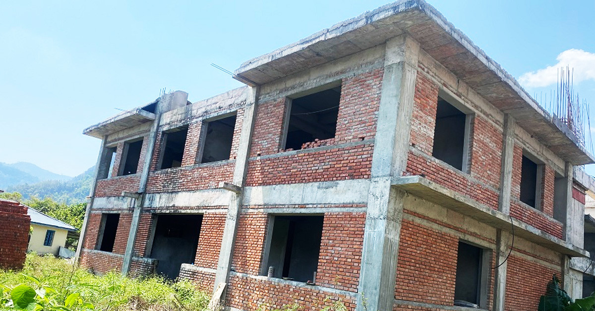तीन पटकसम्म म्याम थप्दा पूरा हुन सकेन नमूना पशु अस्पताल भवन