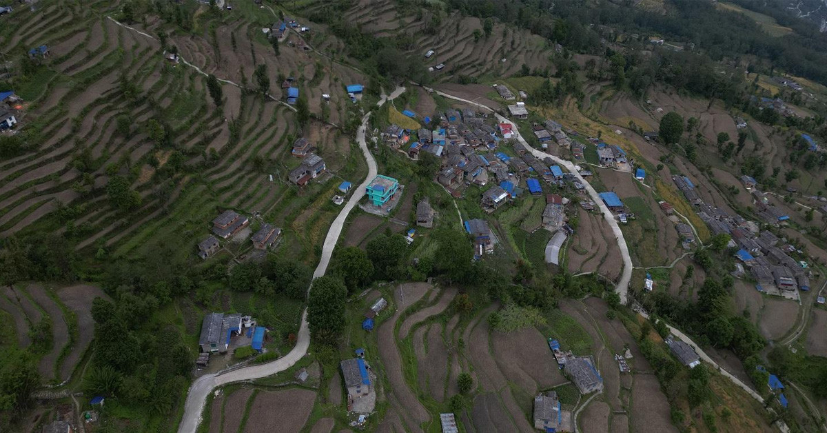 पर्यटकीयस्थल टोड्के जोड्ने सडक स्तरोन्नति