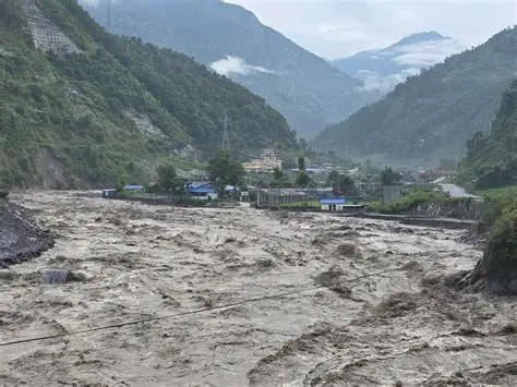 काठमाडौँ उपत्यकासहित ३१ जिल्लामा आकस्मिक बाढीको जोखिम