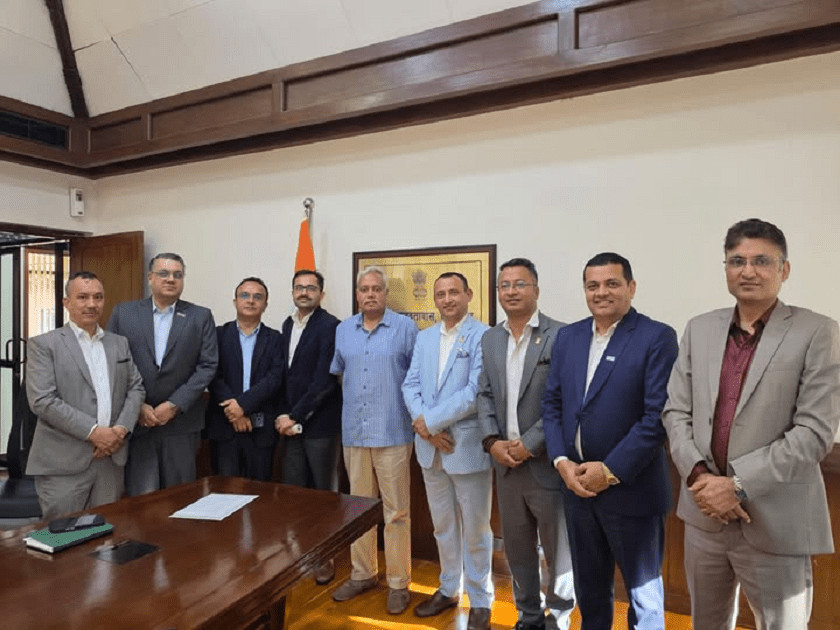 इप्पानका प्रतिनिधि र भारतीय राजदूतबिच भेटघाट