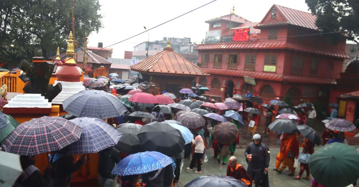 हरिशयनी एकादशीः नारायण मन्दिरमा बिहानैदेखि भक्तजनको घुइँचो