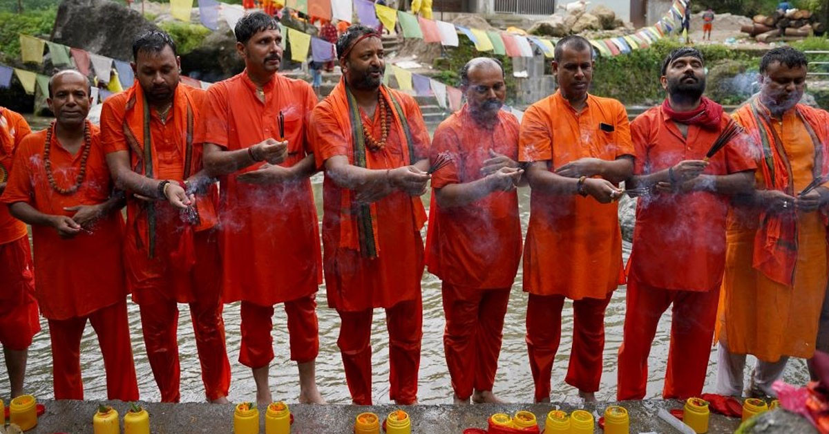 साउनको अन्तिम सोमबारः बोलबम यात्रा गर्न भक्तजन सुन्दरीजलमा