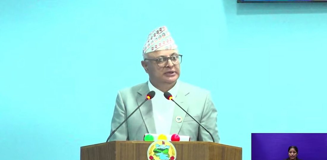 कोशीका मुख्यमन्त्री हिक्मतकुमार कार्कीले तेस्रो पटक विश्वासको मत लिँदै