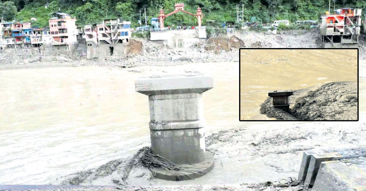 बाढीले भत्काएको पुल पुनर्निर्माण गर्न ‘कनेक्ट धादिङ’ अभियान